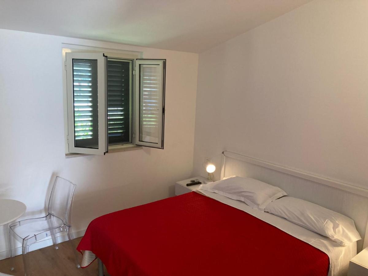 Villaggio Turistico Scialmarino Vieste Bagian luar foto